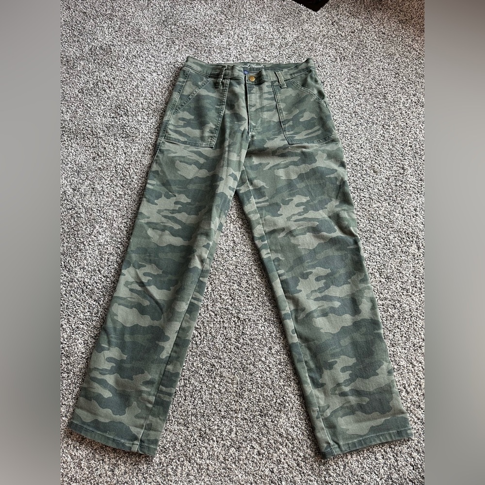 Universal Threads pants